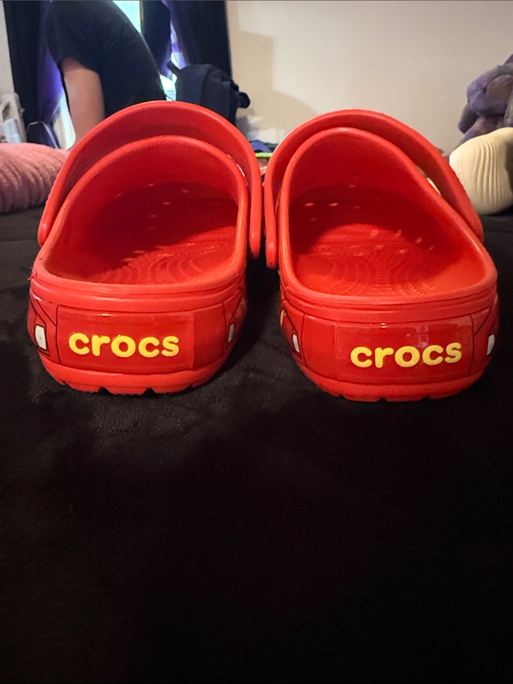 Red Lightning McQueen Crocs - Picture 4 of 7